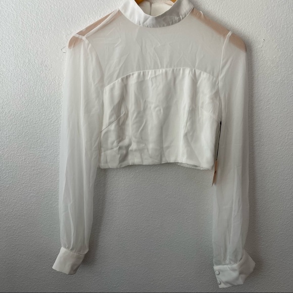 superdown Kalene Puff Sleeve Top in White Button Cuff Sleeves Size Small - Picture 2 of 8